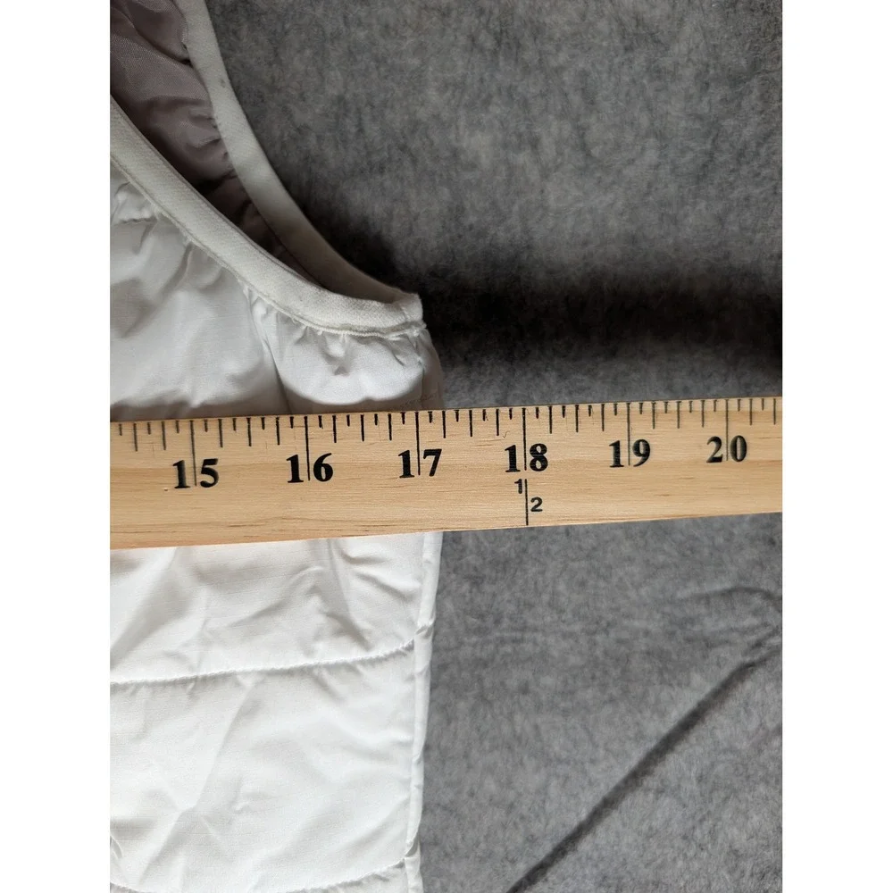 Reebok Womens Quilted‎ Puffer Vest Full Zip Light Grey Sleeveless Jacket S